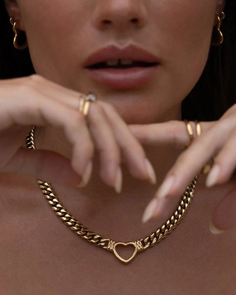 VALENTINE NECKLACE