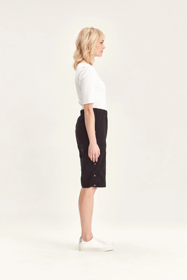 ACROBAT ROLLED SHORT - BLACK