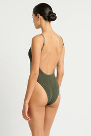 LOW PALACE ONE PIECE