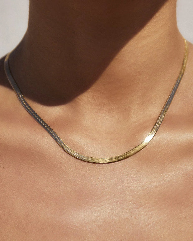 SYLVIA GOLD SNAKE CHAIN NECKLACE
