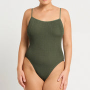 LOW PALACE ONE PIECE