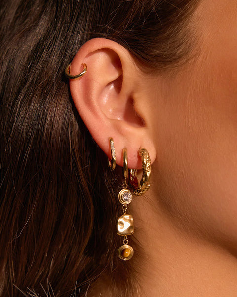DIANA GOLD HUGGIE EARRINGS