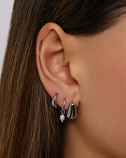 CORDELIA PEARL EARRINGS - SILVER