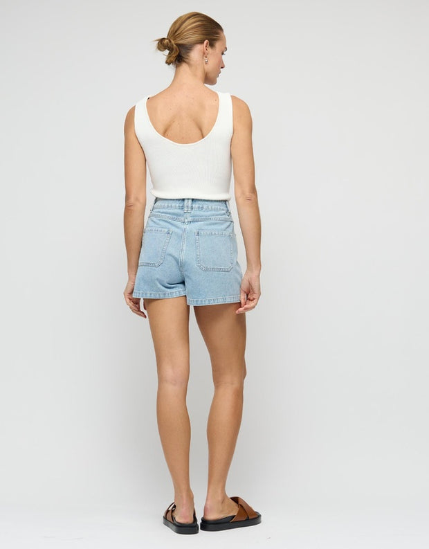 HALO DENIM SHORTS - LIGHT WASH