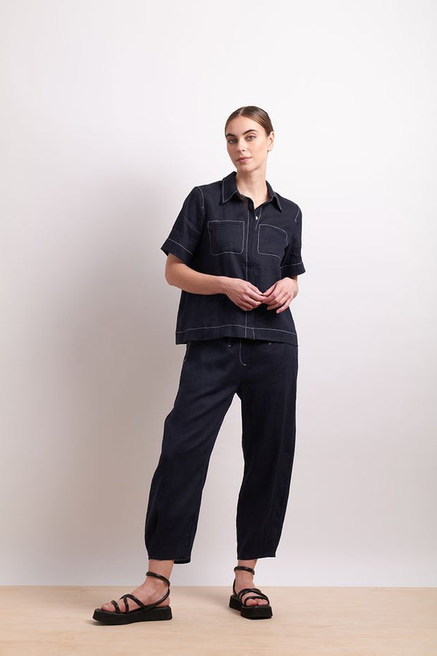 IN CONTRAST SHIRT